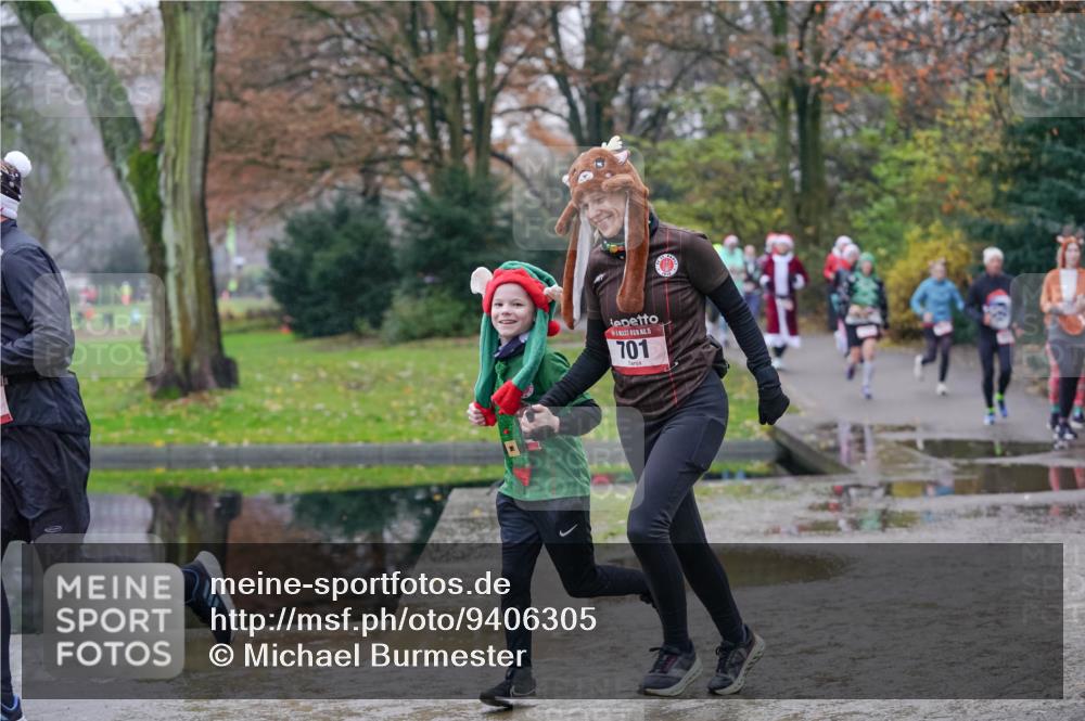 07.12.2025 - St. Pauli X-Mass-Run No. 15 Michael Burmester http://msf.ph/oto/9406305 07.12.2025 11:22:12 Laufen 15, 701 meine-sportfotos.de