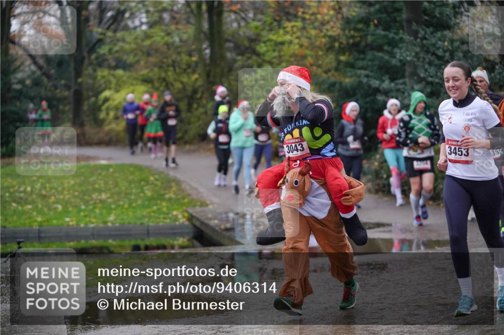 07.12.2025 - St. Pauli X-Mass-Run No. 15 Michael Burmester http://msf.ph/oto/9406314 07.12.2025 11:22:15 Laufen 3043, 3204, 3453, 355 meine-sportfotos.de