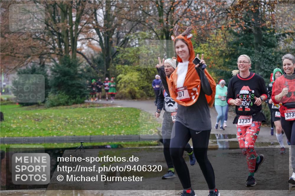 07.12.2025 - St. Pauli X-Mass-Run No. 15 Michael Burmester http://msf.ph/oto/9406320 07.12.2025 11:22:18 Laufen 35, 207, 3733, 32, 3735, 100, 1600 meine-sportfotos.de