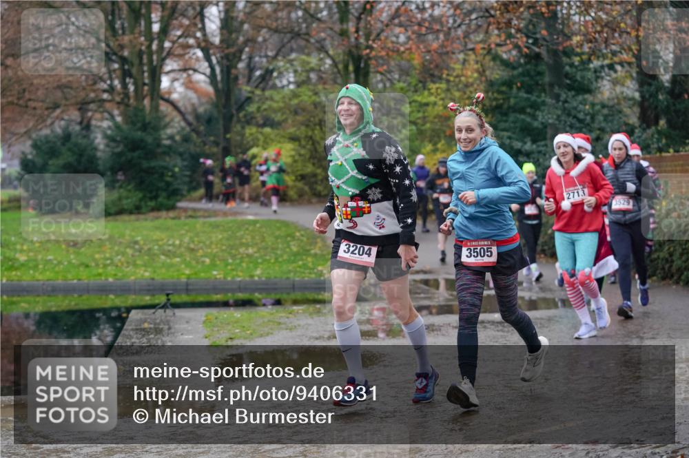 07.12.2025 - St. Pauli X-Mass-Run No. 15 Michael Burmester http://msf.ph/oto/9406331 07.12.2025 11:22:20 Laufen 3204, 15, 3505, 2713, 3529 meine-sportfotos.de