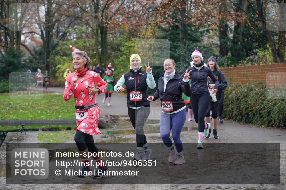 07.12.2025 - St. Pauli X-Mass-Run No. 15 Michael Burmester http://msf.ph/oto/9406351 07.12.2025 11:22:25 Laufen 52, 3922, 3923 meine-sportfotos.de