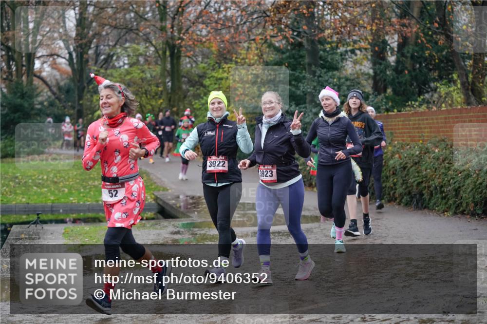 07.12.2025 - St. Pauli X-Mass-Run No. 15 Michael Burmester http://msf.ph/oto/9406352 07.12.2025 11:22:25 Laufen 52, 3922, 3923 meine-sportfotos.de
