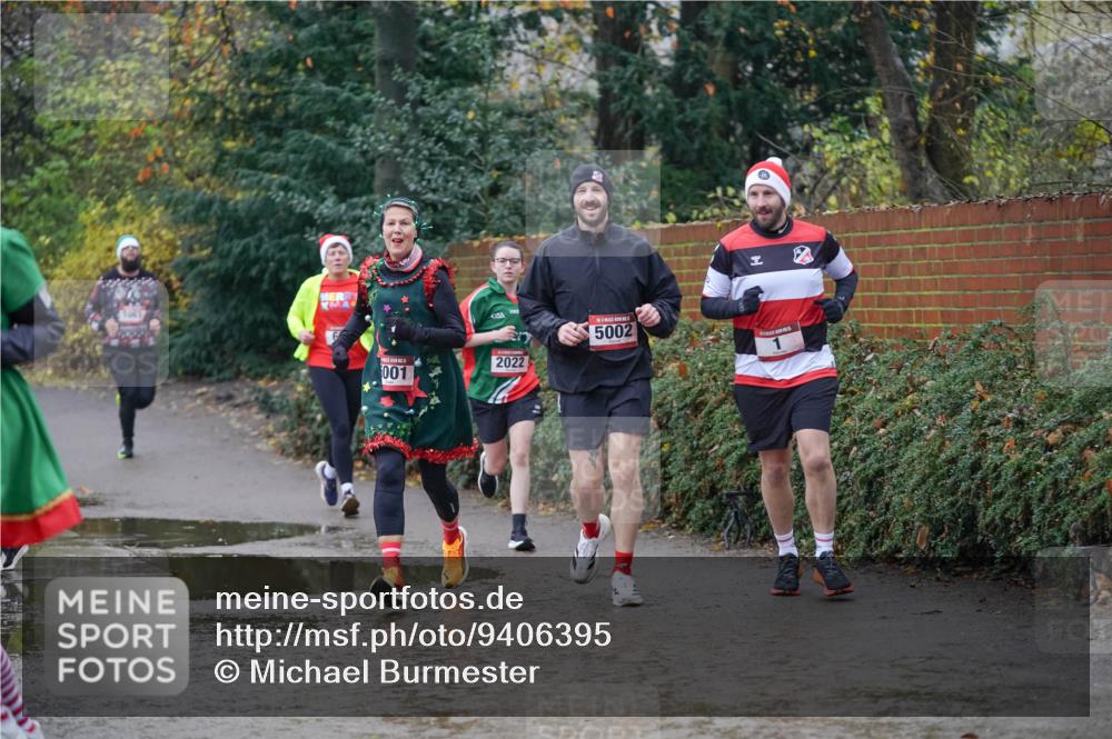 07.12.2025 - St. Pauli X-Mass-Run No. 15 Michael Burmester http://msf.ph/oto/9406395 07.12.2025 11:22:34 Laufen 601, 001, 2022, 5002 meine-sportfotos.de