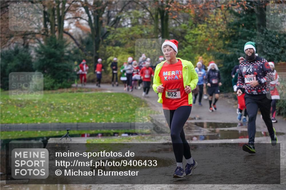 07.12.2025 - St. Pauli X-Mass-Run No. 15 Michael Burmester http://msf.ph/oto/9406433 07.12.2025 11:22:39 Laufen 15, 652, 1061 meine-sportfotos.de
