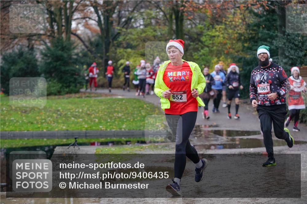 07.12.2025 - St. Pauli X-Mass-Run No. 15 Michael Burmester http://msf.ph/oto/9406435 07.12.2025 11:22:39 Laufen 652, 1061 meine-sportfotos.de