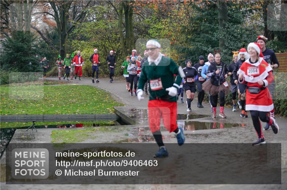 07.12.2025 - St. Pauli X-Mass-Run No. 15 Michael Burmester http://msf.ph/oto/9406463 07.12.2025 11:22:42 Laufen 3576, 3379, 393, 3028, 102, 2084 meine-sportfotos.de