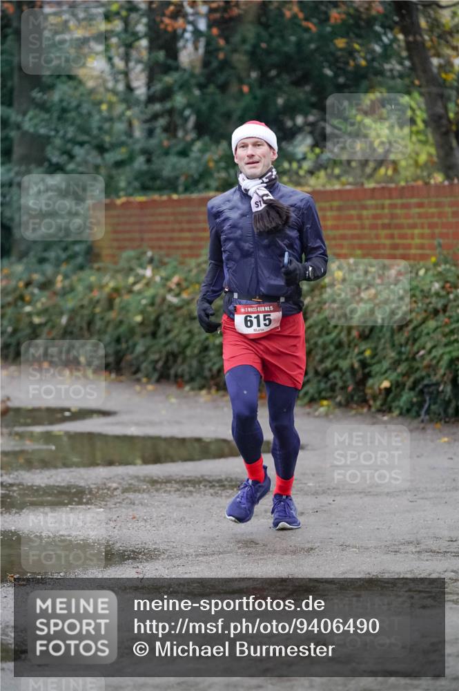 07.12.2025 - St. Pauli X-Mass-Run No. 15 Michael Burmester http://msf.ph/oto/9406490 07.12.2025 09:37:59 Laufen 15, 615 meine-sportfotos.de