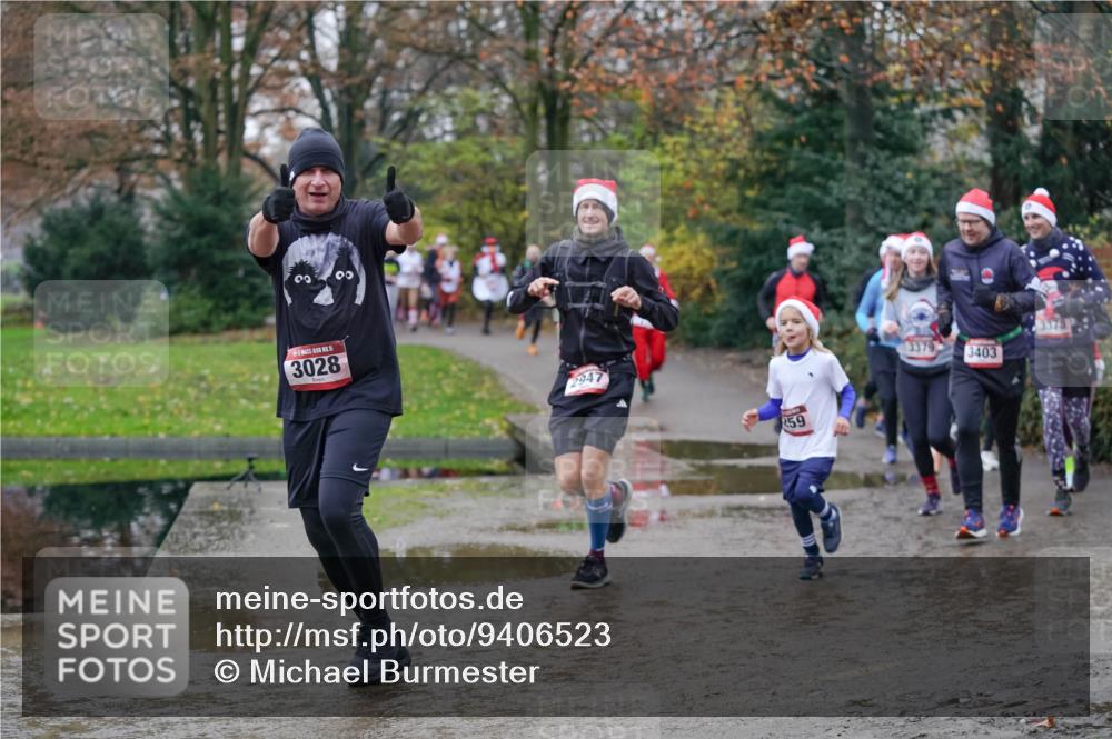 07.12.2025 - St. Pauli X-Mass-Run No. 15 Michael Burmester http://msf.ph/oto/9406523 07.12.2025 11:22:50 Laufen 15, 3028, 00, 2947, 59, 3378, 3379, 3403 meine-sportfotos.de