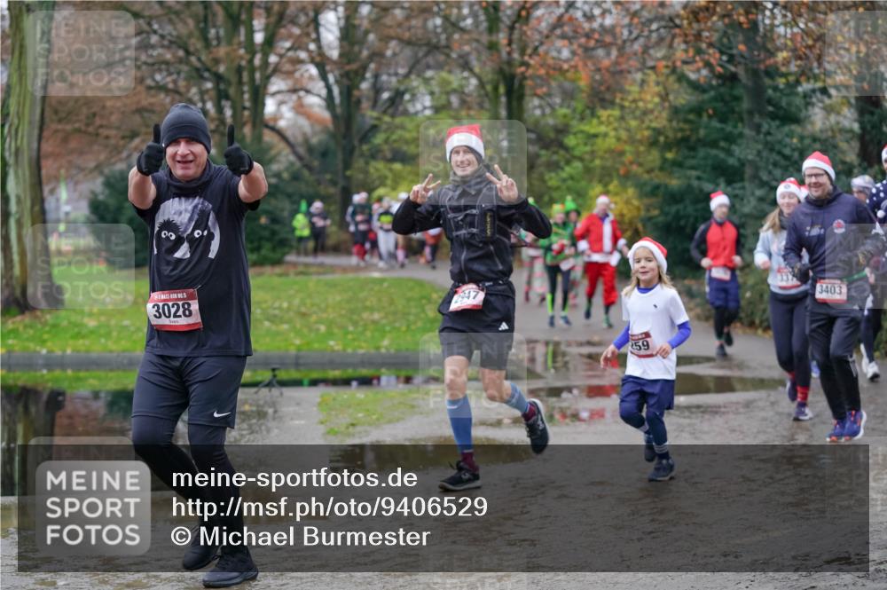 07.12.2025 - St. Pauli X-Mass-Run No. 15 Michael Burmester http://msf.ph/oto/9406529 07.12.2025 11:22:50 Laufen 00, 15, 3028, 947, 59, 3403 meine-sportfotos.de