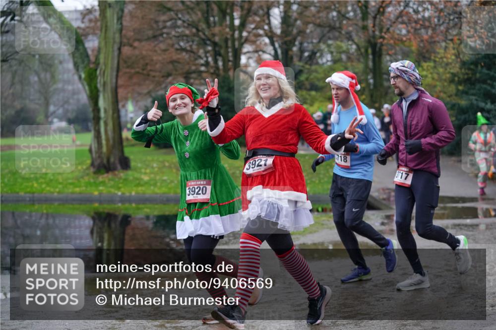 07.12.2025 - St. Pauli X-Mass-Run No. 15 Michael Burmester http://msf.ph/oto/9406569 07.12.2025 11:22:54 Laufen 3920, 3921, 718, 3717 meine-sportfotos.de