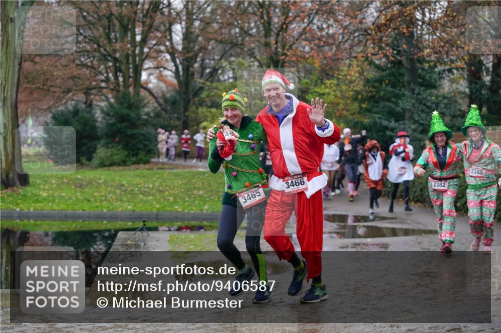 07.12.2025 - St. Pauli X-Mass-Run No. 15 Michael Burmester http://msf.ph/oto/9406587 07.12.2025 11:22:58 Laufen 3465, 3466, 2382, 2385 meine-sportfotos.de