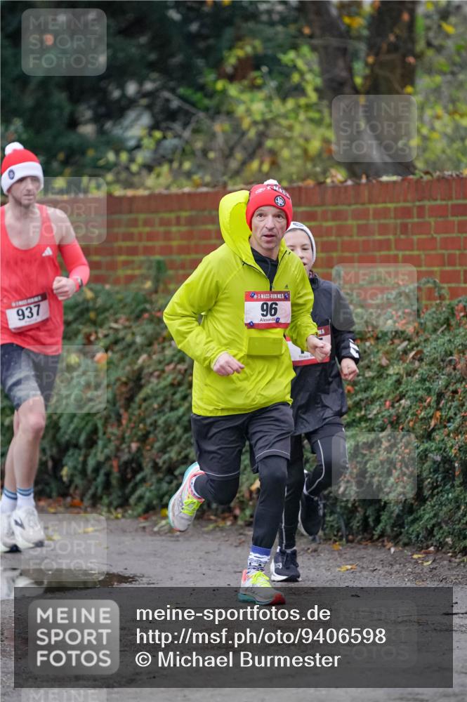 07.12.2025 - St. Pauli X-Mass-Run No. 15 Michael Burmester http://msf.ph/oto/9406598 07.12.2025 09:38:40 Laufen 937, 5, 96 meine-sportfotos.de