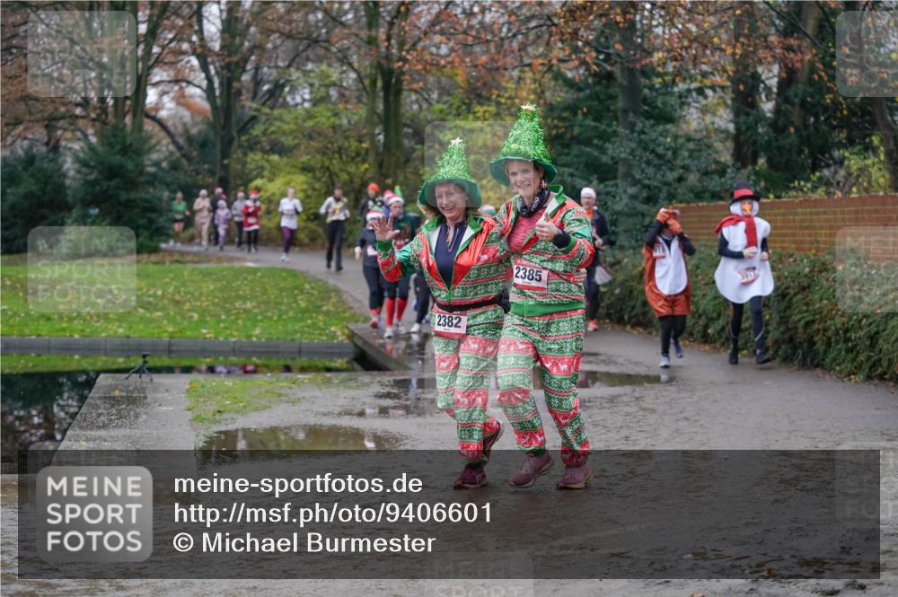 07.12.2025 - St. Pauli X-Mass-Run No. 15 Michael Burmester http://msf.ph/oto/9406601 07.12.2025 11:23:00 Laufen 2382, 2385 meine-sportfotos.de