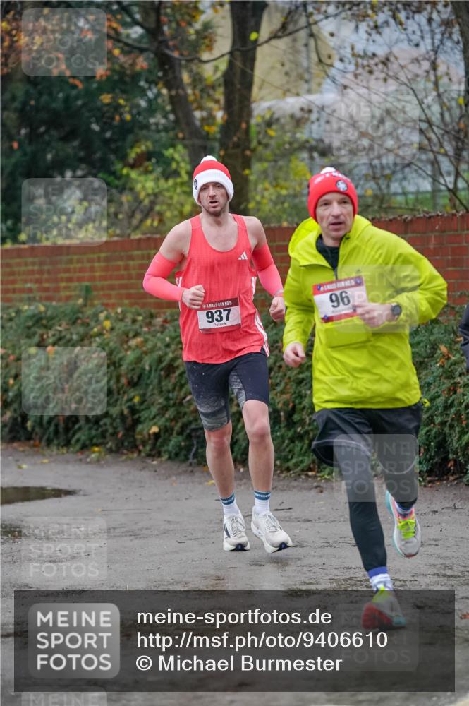 07.12.2025 - St. Pauli X-Mass-Run No. 15 Michael Burmester http://msf.ph/oto/9406610 07.12.2025 09:38:42 Laufen 15, 937, 96 meine-sportfotos.de