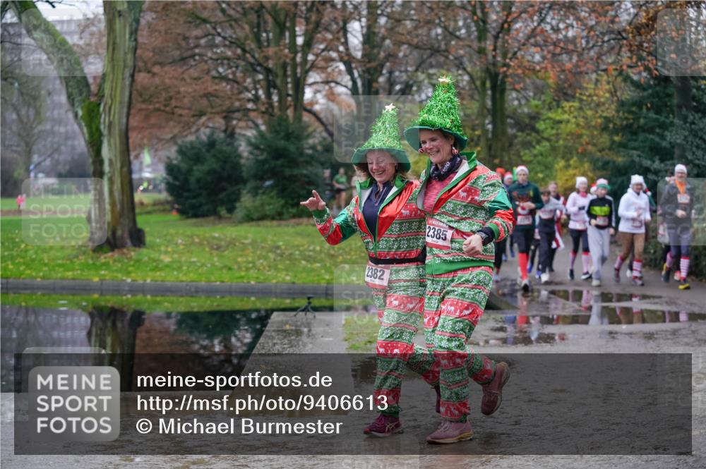 07.12.2025 - St. Pauli X-Mass-Run No. 15 Michael Burmester http://msf.ph/oto/9406613 07.12.2025 11:23:00 Laufen 2382, 2385 meine-sportfotos.de