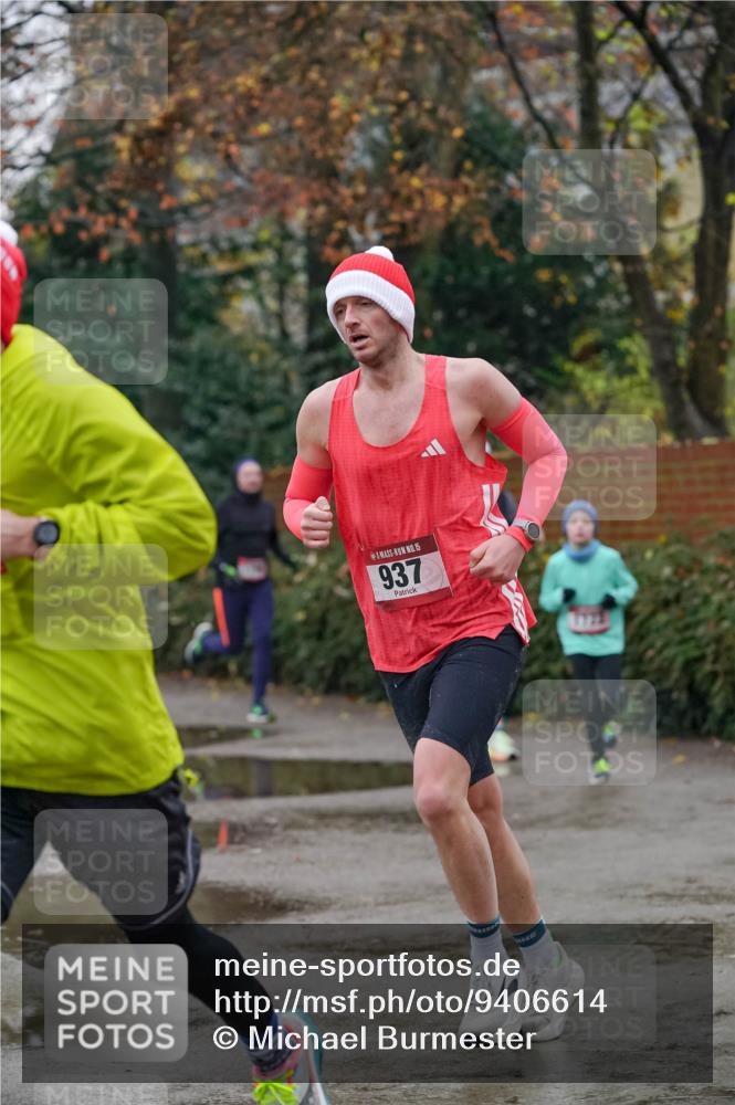 07.12.2025 - St. Pauli X-Mass-Run No. 15 Michael Burmester http://msf.ph/oto/9406614 07.12.2025 09:38:43 Laufen 15, 937 meine-sportfotos.de