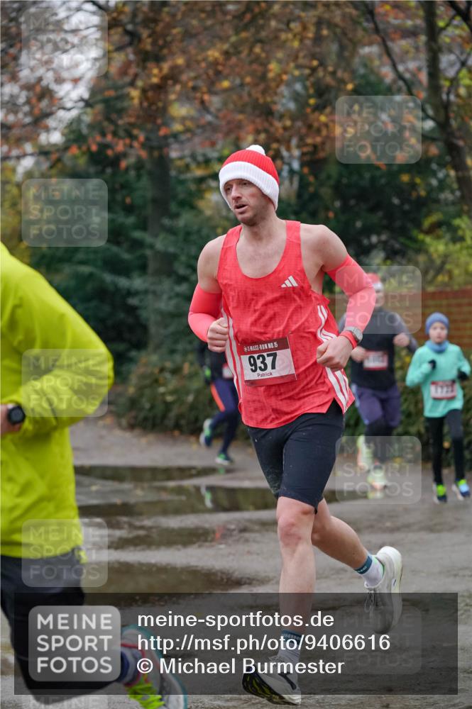 07.12.2025 - St. Pauli X-Mass-Run No. 15 Michael Burmester http://msf.ph/oto/9406616 07.12.2025 09:38:43 Laufen 15, 937, 1723 meine-sportfotos.de