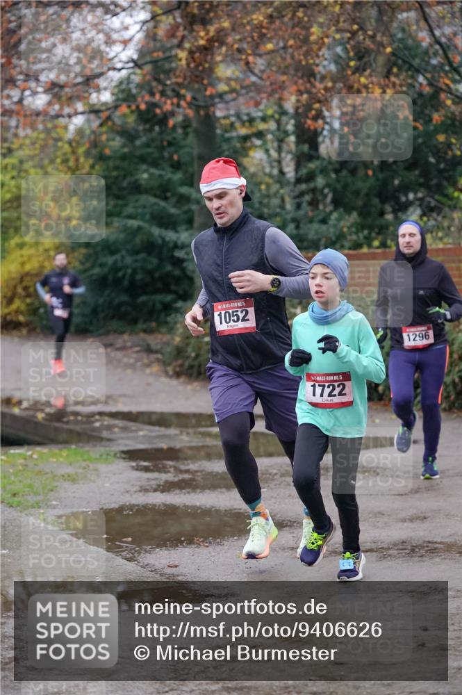 07.12.2025 - St. Pauli X-Mass-Run No. 15 Michael Burmester http://msf.ph/oto/9406626 07.12.2025 09:38:45 Laufen 15, 1052, 15, 1722, 10, 1296 meine-sportfotos.de