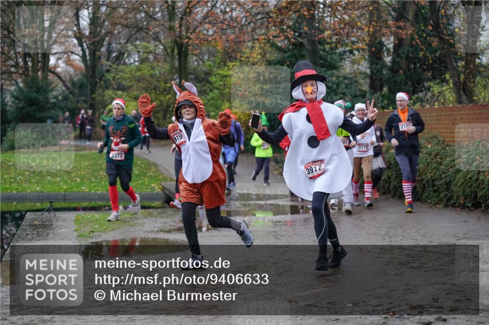 07.12.2025 - St. Pauli X-Mass-Run No. 15 Michael Burmester http://msf.ph/oto/9406633 07.12.2025 11:23:03 Laufen 2372, 919, 3917, 2179, 2180 meine-sportfotos.de