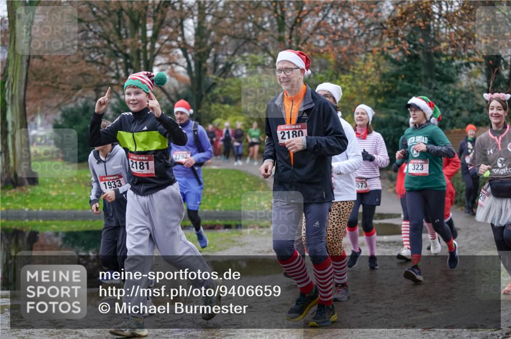07.12.2025 - St. Pauli X-Mass-Run No. 15 Michael Burmester http://msf.ph/oto/9406659 07.12.2025 11:23:07 Laufen 2181, 1933, 2292, 15, 2180, 1573, 323, 29 meine-sportfotos.de