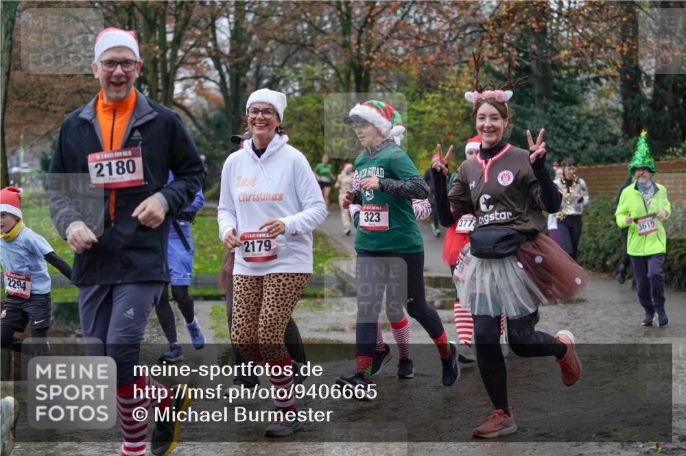 07.12.2025 - St. Pauli X-Mass-Run No. 15 Michael Burmester http://msf.ph/oto/9406665 07.12.2025 11:23:08 Laufen 2294, 2180, 15, 2179, 323, 3777, 3619 meine-sportfotos.de