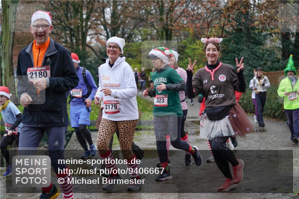 07.12.2025 - St. Pauli X-Mass-Run No. 15 Michael Burmester http://msf.ph/oto/9406667 07.12.2025 11:23:08 Laufen 2180, 2292, 5, 2179, 15, 323, 3619 meine-sportfotos.de
