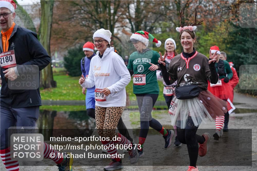 07.12.2025 - St. Pauli X-Mass-Run No. 15 Michael Burmester http://msf.ph/oto/9406673 07.12.2025 11:23:08 Laufen 2180, 2179, 15, 323, 3573, 29 meine-sportfotos.de