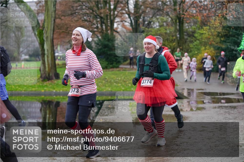 07.12.2025 - St. Pauli X-Mass-Run No. 15 Michael Burmester http://msf.ph/oto/9406677 07.12.2025 11:23:09 Laufen 15, 373, 3774 meine-sportfotos.de