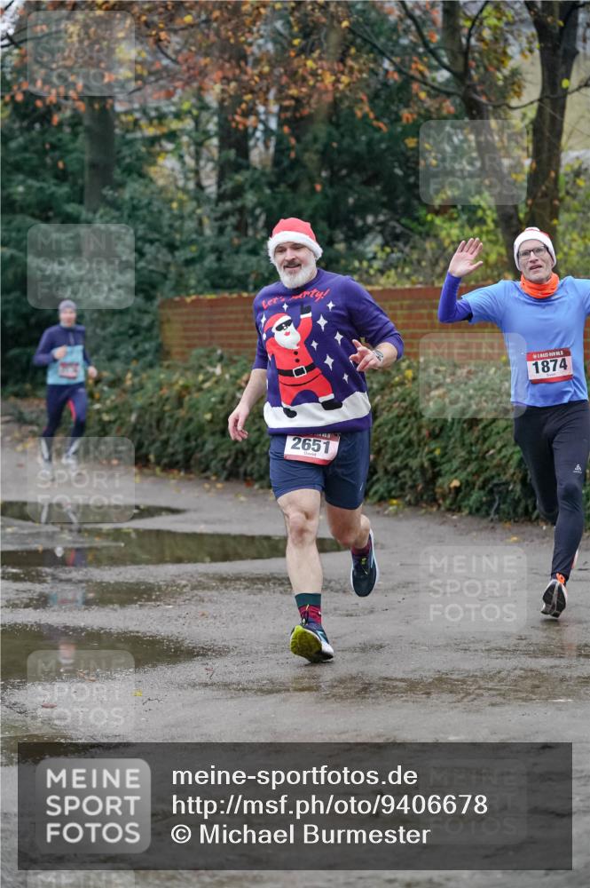 07.12.2025 - St. Pauli X-Mass-Run No. 15 Michael Burmester http://msf.ph/oto/9406678 07.12.2025 09:38:55 Laufen 2651, 1874 meine-sportfotos.de