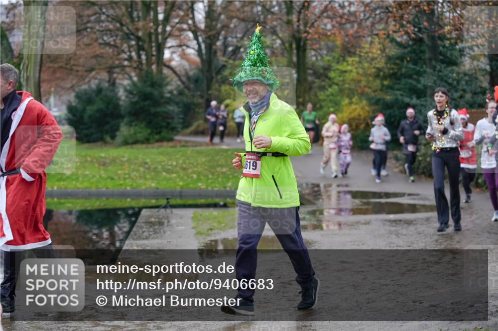 07.12.2025 - St. Pauli X-Mass-Run No. 15 Michael Burmester http://msf.ph/oto/9406683 07.12.2025 11:23:10 Laufen 619 meine-sportfotos.de