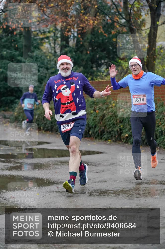 07.12.2025 - St. Pauli X-Mass-Run No. 15 Michael Burmester http://msf.ph/oto/9406684 07.12.2025 09:38:55 Laufen 2651, 5, 1874 meine-sportfotos.de