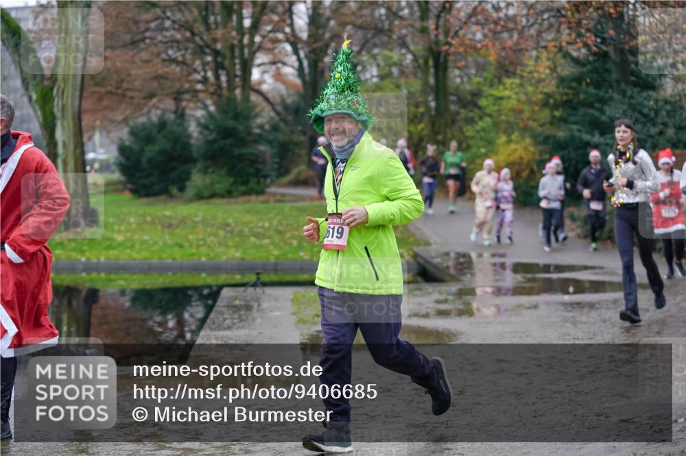 07.12.2025 - St. Pauli X-Mass-Run No. 15 Michael Burmester http://msf.ph/oto/9406685 07.12.2025 11:23:10 Laufen 619 meine-sportfotos.de