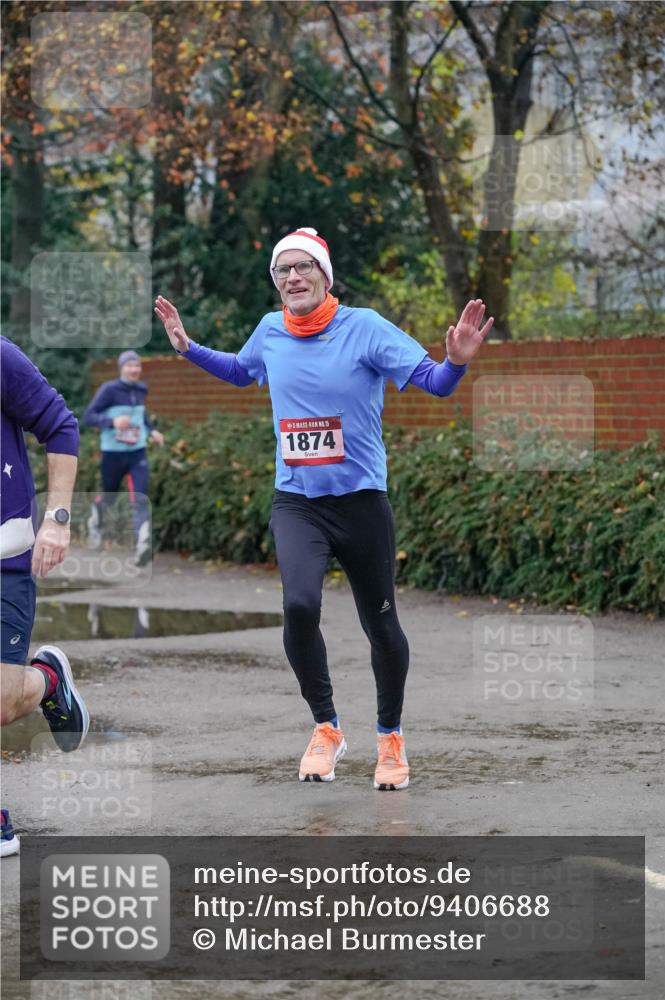 07.12.2025 - St. Pauli X-Mass-Run No. 15 Michael Burmester http://msf.ph/oto/9406688 07.12.2025 09:38:56 Laufen 15, 1874 meine-sportfotos.de