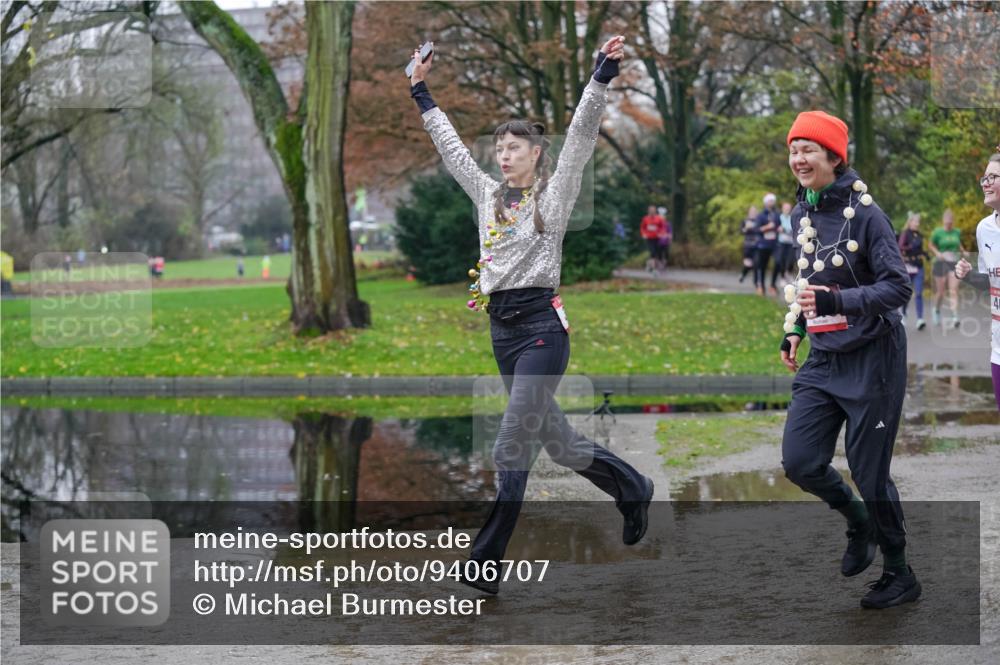 07.12.2025 - St. Pauli X-Mass-Run No. 15 Michael Burmester http://msf.ph/oto/9406707 07.12.2025 11:23:12 Laufen 4 meine-sportfotos.de