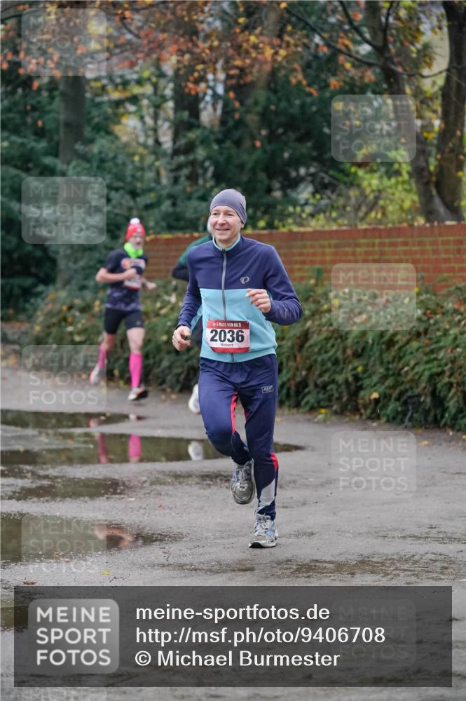 07.12.2025 - St. Pauli X-Mass-Run No. 15 Michael Burmester http://msf.ph/oto/9406708 07.12.2025 09:38:59 Laufen 15, 2036 meine-sportfotos.de