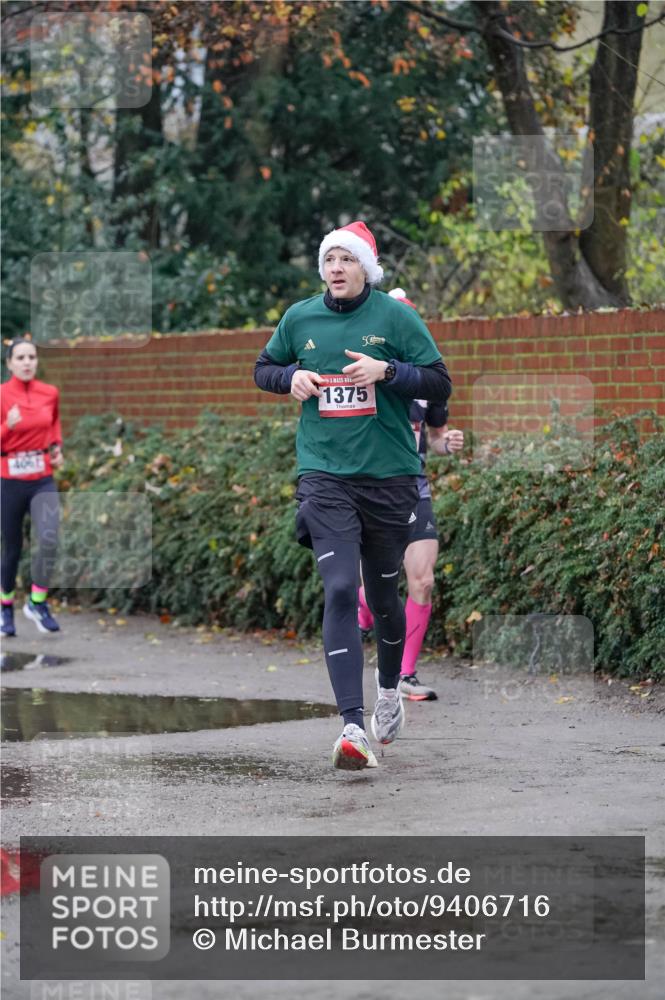 07.12.2025 - St. Pauli X-Mass-Run No. 15 Michael Burmester http://msf.ph/oto/9406716 07.12.2025 09:39:01 Laufen 4061, 5, 1375 meine-sportfotos.de
