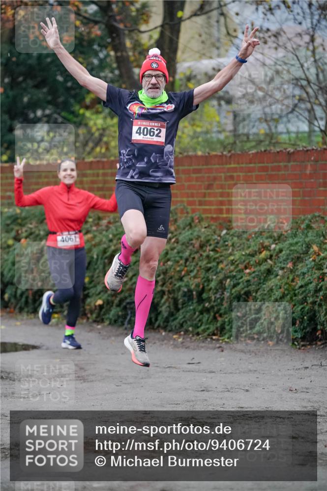 07.12.2025 - St. Pauli X-Mass-Run No. 15 Michael Burmester http://msf.ph/oto/9406724 07.12.2025 09:39:02 Laufen 9, 6, 4061, 15, 4062 meine-sportfotos.de