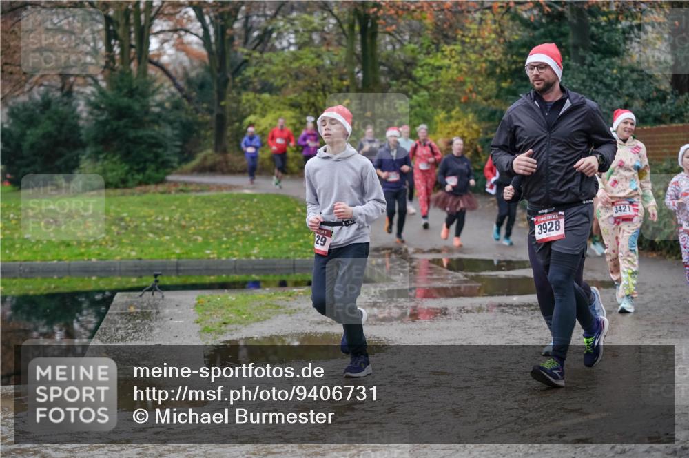 07.12.2025 - St. Pauli X-Mass-Run No. 15 Michael Burmester http://msf.ph/oto/9406731 07.12.2025 11:23:17 Laufen 29, 3928, 3421 meine-sportfotos.de