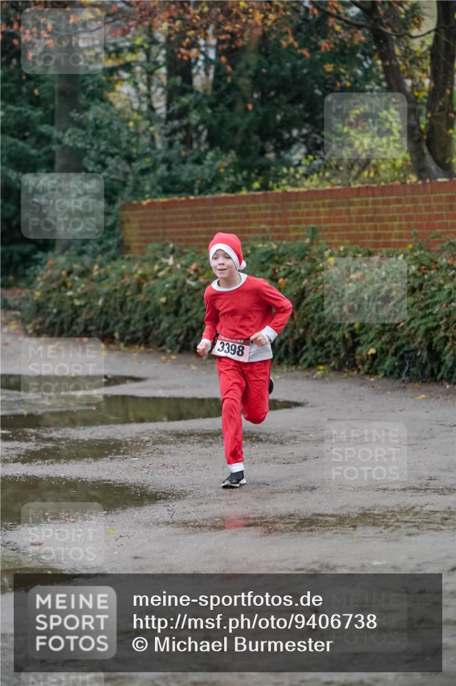 07.12.2025 - St. Pauli X-Mass-Run No. 15 Michael Burmester http://msf.ph/oto/9406738 07.12.2025 09:39:06 Laufen 3398 meine-sportfotos.de