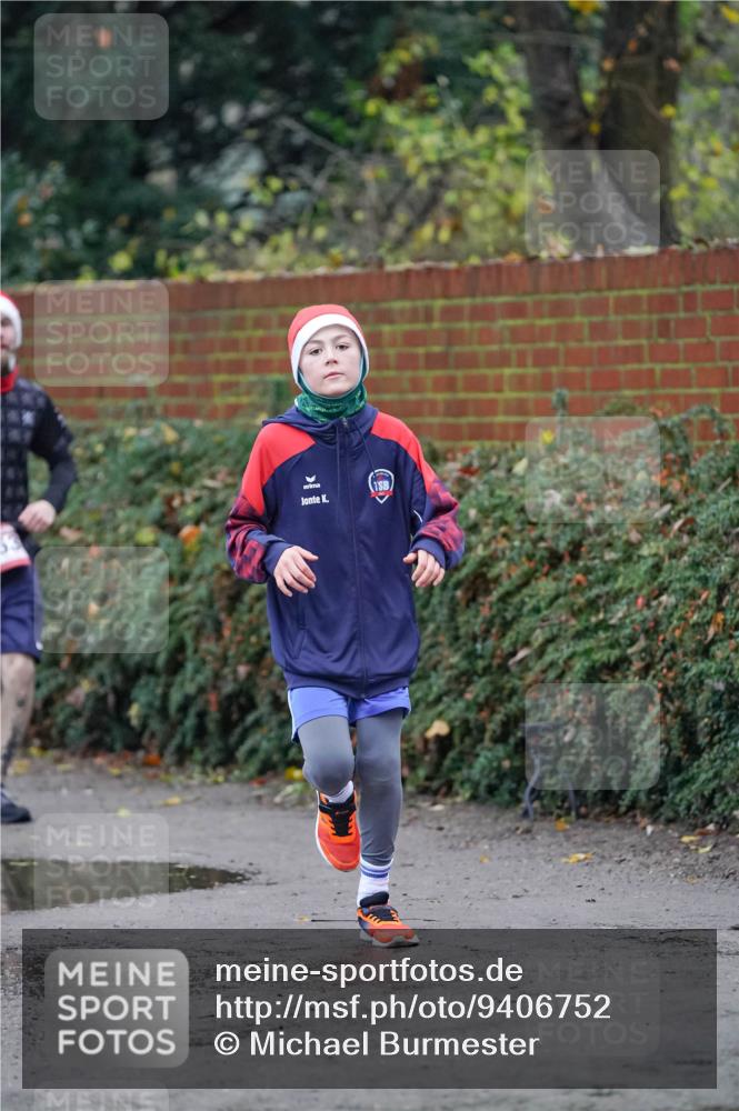 07.12.2025 - St. Pauli X-Mass-Run No. 15 Michael Burmester http://msf.ph/oto/9406752 07.12.2025 09:39:10 Laufen 53, 1 meine-sportfotos.de