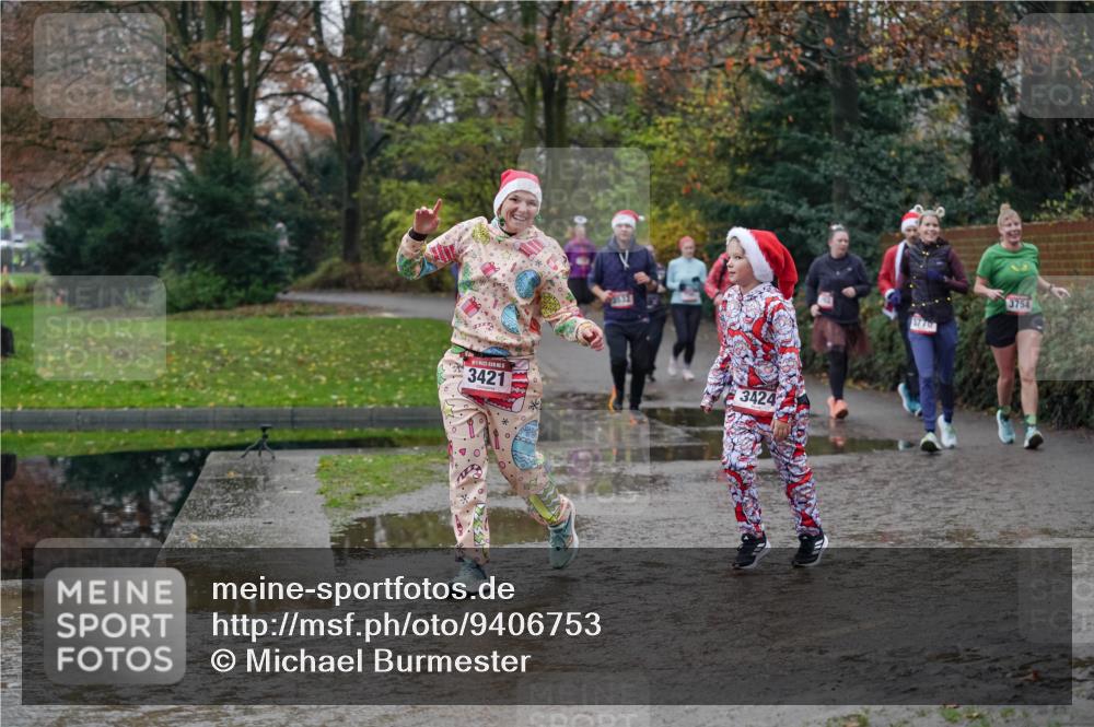 07.12.2025 - St. Pauli X-Mass-Run No. 15 Michael Burmester http://msf.ph/oto/9406753 07.12.2025 11:23:19 Laufen 5, 3421, 3832, 3424, 1770, 3754 meine-sportfotos.de