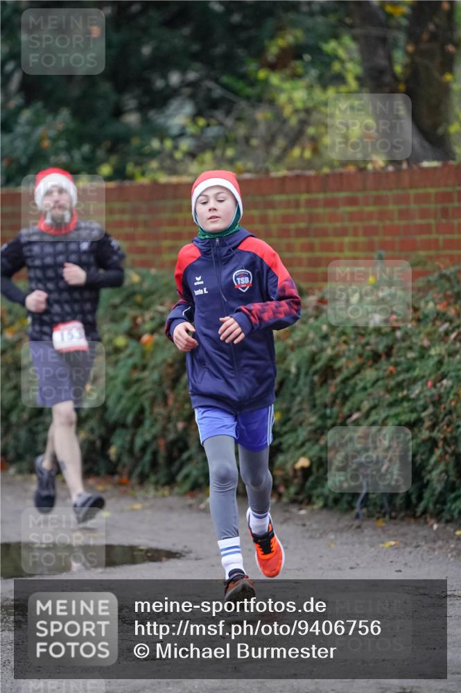 07.12.2025 - St. Pauli X-Mass-Run No. 15 Michael Burmester http://msf.ph/oto/9406756 07.12.2025 09:39:10 Laufen 153 meine-sportfotos.de