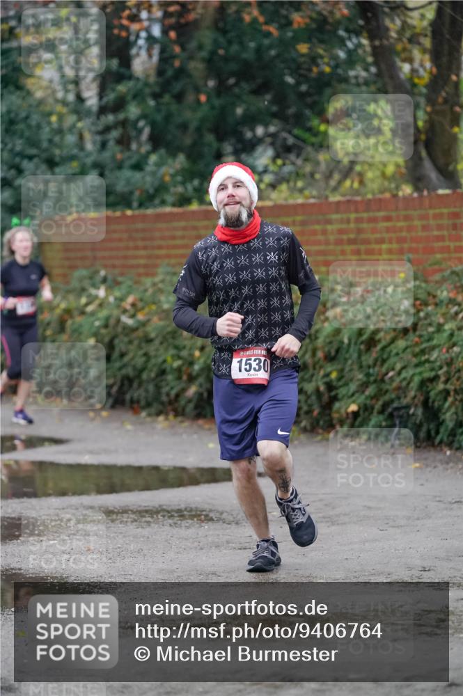 07.12.2025 - St. Pauli X-Mass-Run No. 15 Michael Burmester http://msf.ph/oto/9406764 07.12.2025 09:39:12 Laufen 1530 meine-sportfotos.de