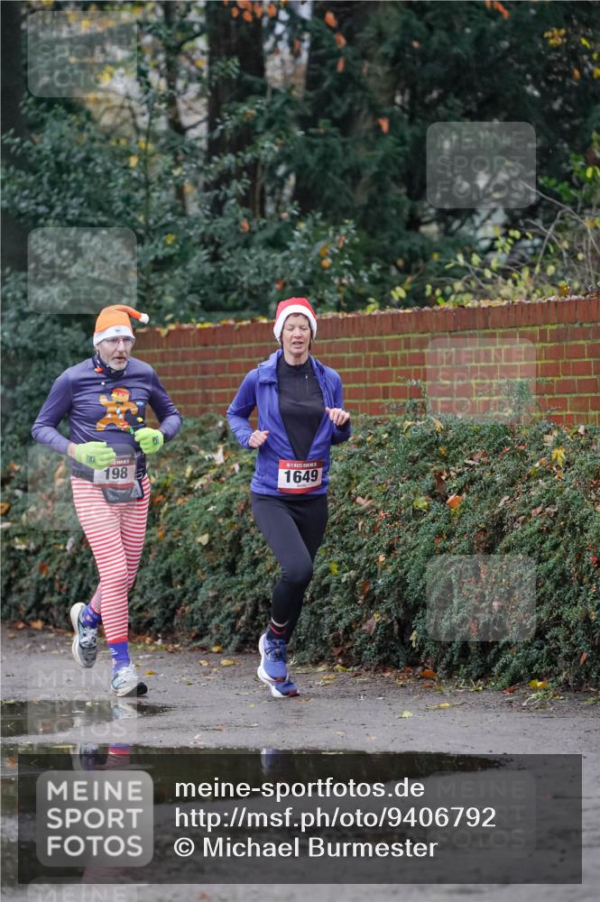 07.12.2025 - St. Pauli X-Mass-Run No. 15 Michael Burmester http://msf.ph/oto/9406792 07.12.2025 09:39:24 Laufen 198, 5, 1649 meine-sportfotos.de