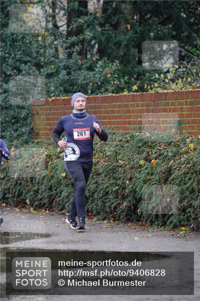 07.12.2025 - St. Pauli X-Mass-Run No. 15 Michael Burmester http://msf.ph/oto/9406828 07.12.2025 09:39:38 Laufen 261 meine-sportfotos.de