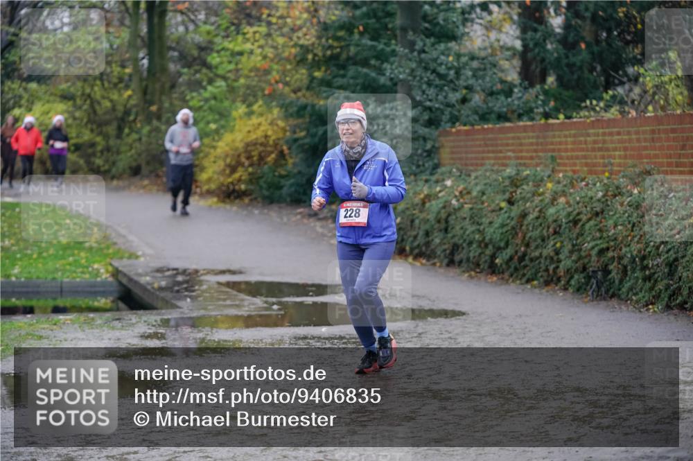 07.12.2025 - St. Pauli X-Mass-Run No. 15 Michael Burmester http://msf.ph/oto/9406835 07.12.2025 11:23:30 Laufen 228 meine-sportfotos.de