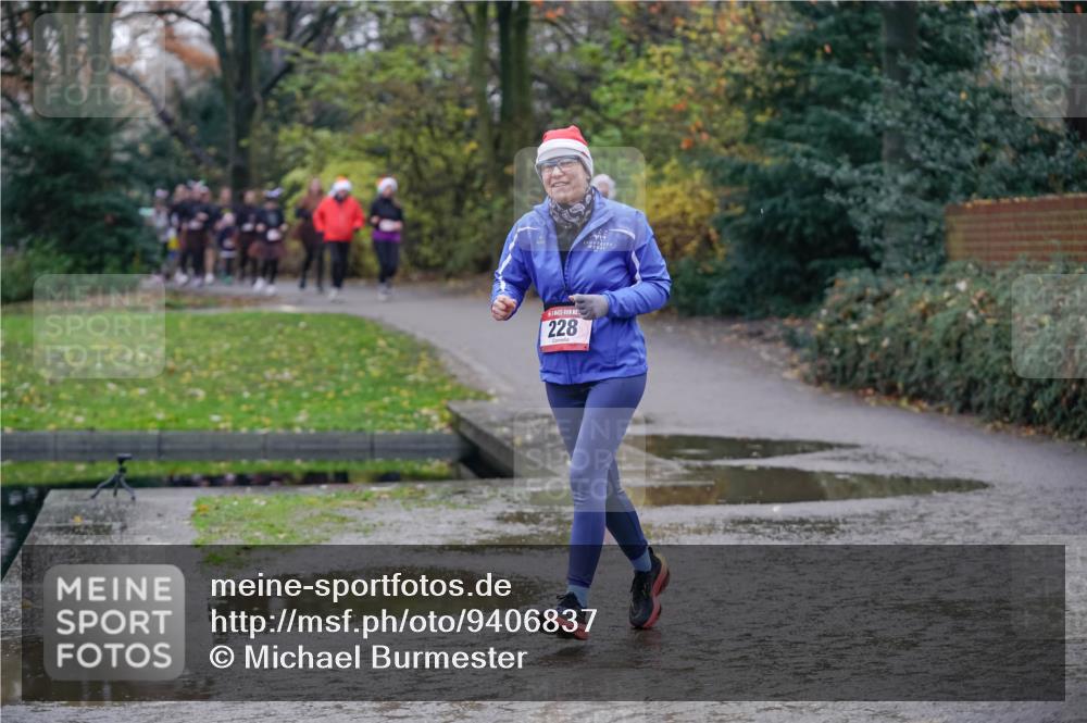 07.12.2025 - St. Pauli X-Mass-Run No. 15 Michael Burmester http://msf.ph/oto/9406837 07.12.2025 11:23:31 Laufen 228 meine-sportfotos.de