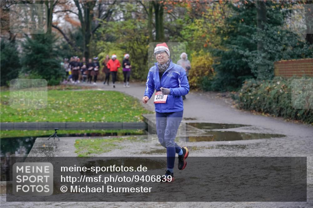 07.12.2025 - St. Pauli X-Mass-Run No. 15 Michael Burmester http://msf.ph/oto/9406839 07.12.2025 11:23:31 Laufen 228 meine-sportfotos.de
