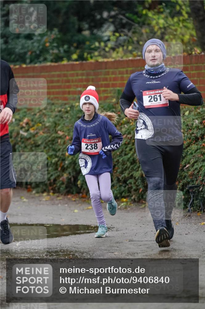 07.12.2025 - St. Pauli X-Mass-Run No. 15 Michael Burmester http://msf.ph/oto/9406840 07.12.2025 09:39:40 Laufen 5, 5, 238, 15, 261 meine-sportfotos.de