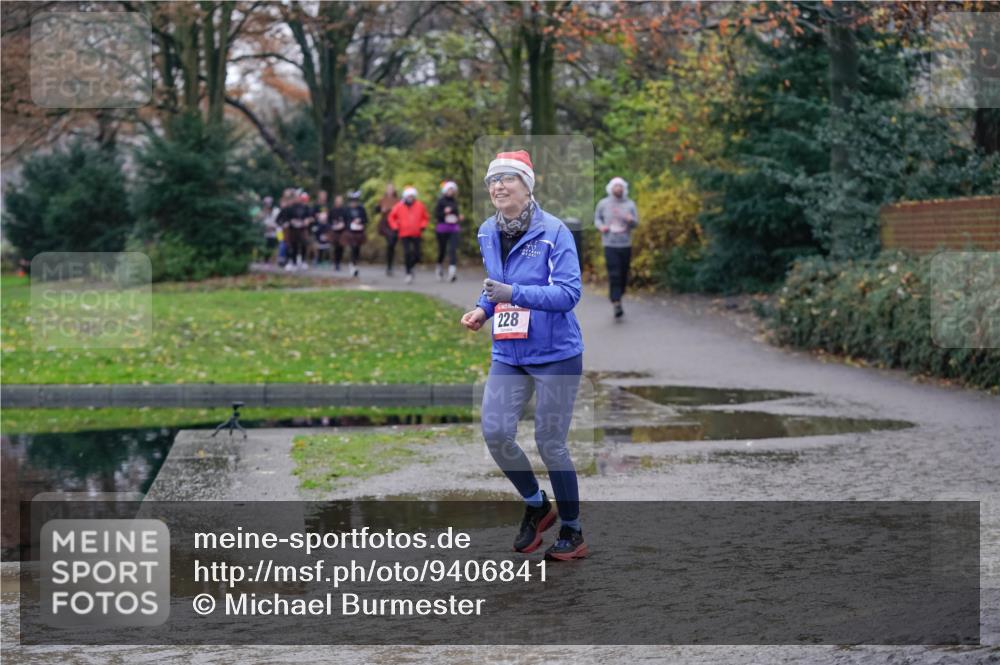 07.12.2025 - St. Pauli X-Mass-Run No. 15 Michael Burmester http://msf.ph/oto/9406841 07.12.2025 11:23:31 Laufen 228 meine-sportfotos.de